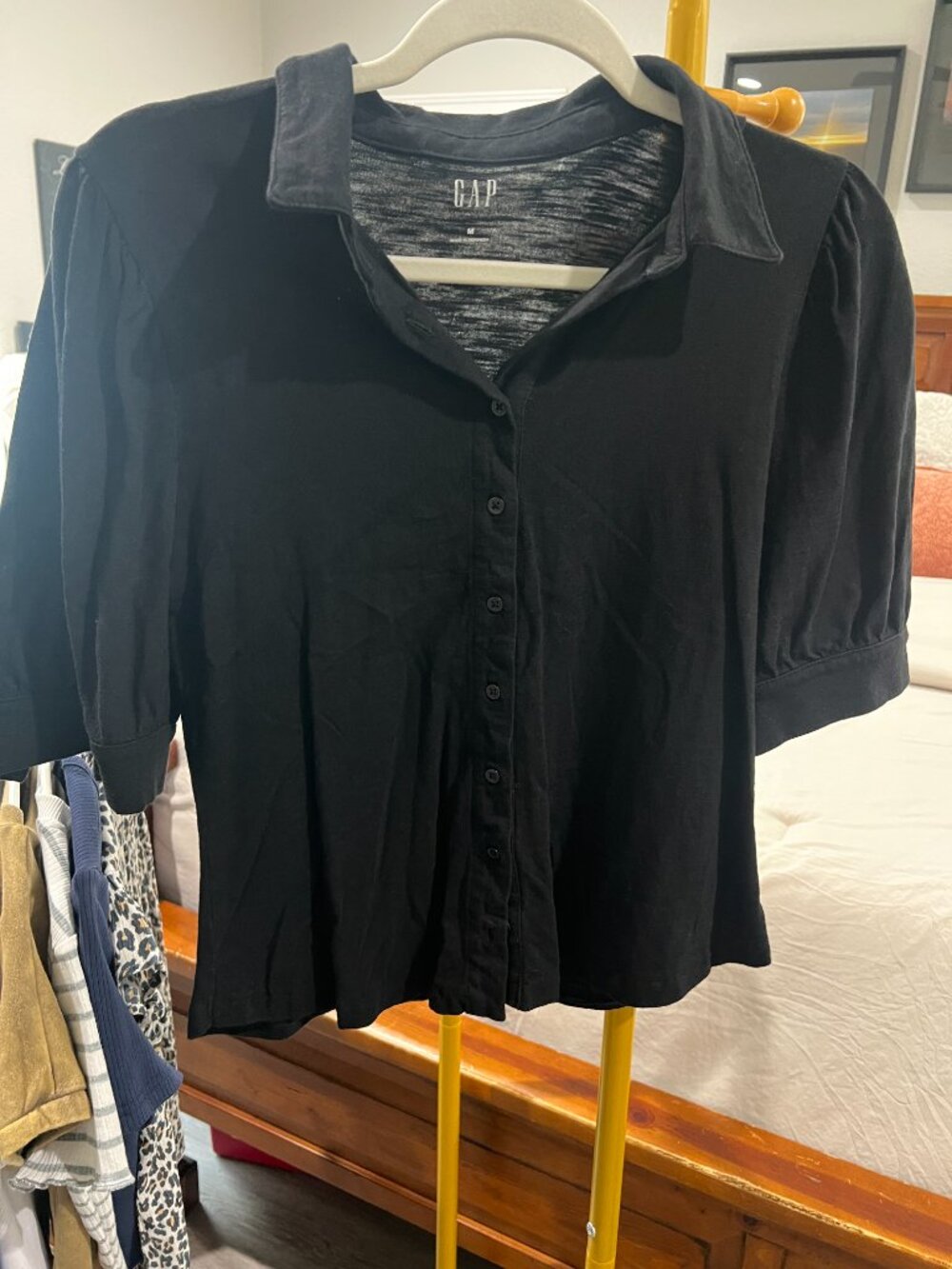 GAP Black Button Front Puff Sleeve Top – Size M